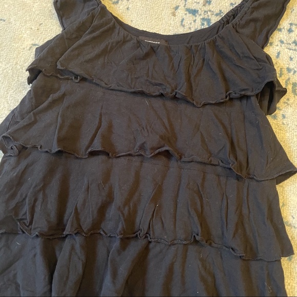 Express Ruffle Tank Top - Picture 2 of 6